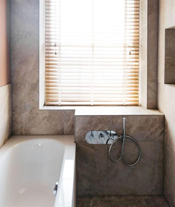 Luxury, Central, Sun-Filled 3 Bed Haven In Bath Buitenkant foto